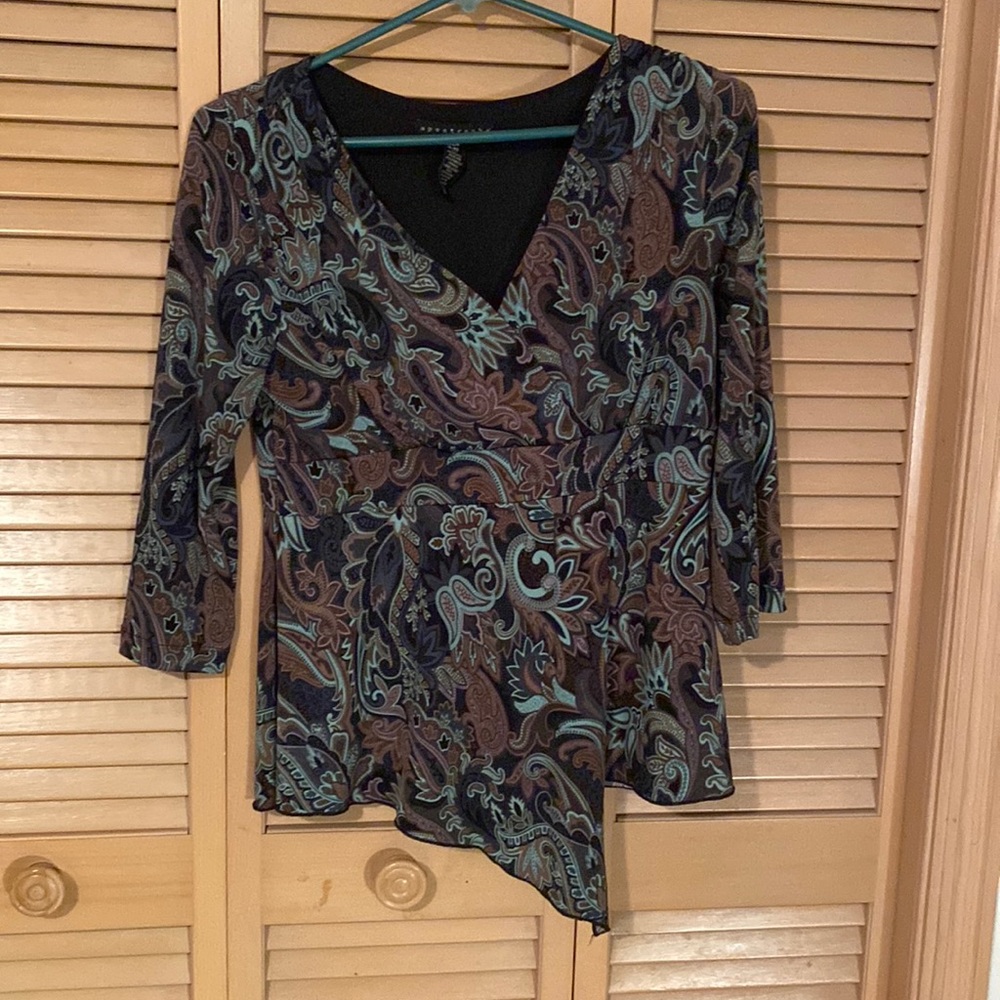 Women’s blouse size small